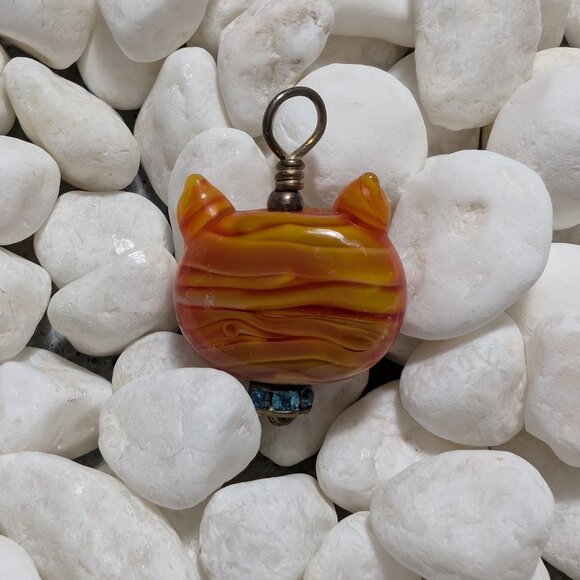 Vintage 90s Handmade Glass Lampwork Bead - Murano Glass - Tabby Cat - Picture 2 of 4